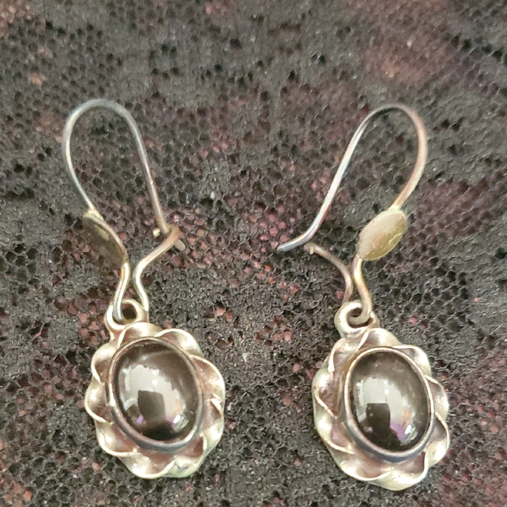 Elegant Sterling Silver Dangle Earrings DY14